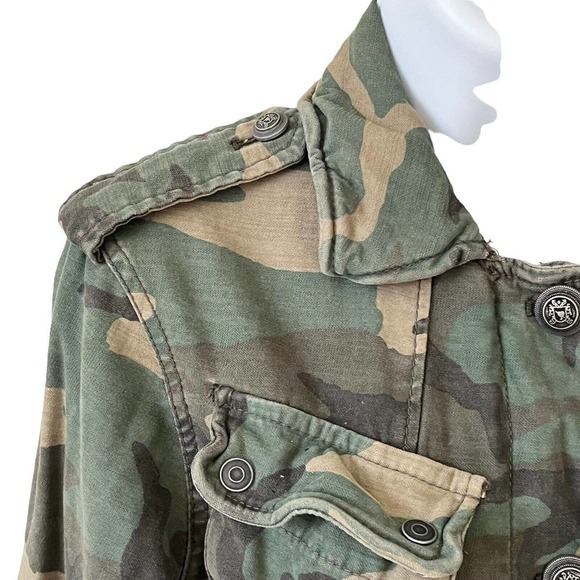 𝅺FREE People Not Your Brothers Faded Green Camo Print Surplus Shacket Jacket XS - Picture 5 of 14